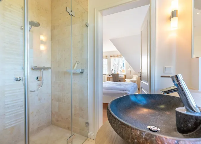 Watt'n Hues * Goting